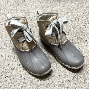 Sperry rain boots size 6